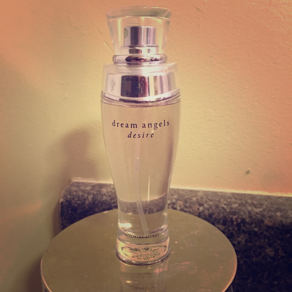 Victoria’s Secret: Desire Perfume